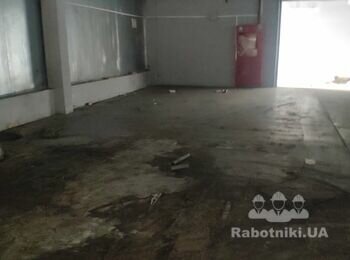 Прибирання підлоги в складському приміщення, площею 280 кв. м.