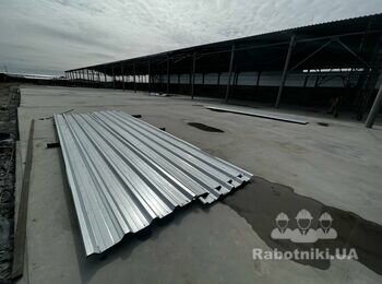 Производство упрочненного слоя пола сухим методом 5000 м2