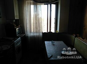 Вставити скло на лоджиї та кухні