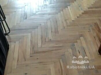 Ремонт паркета в квартире.