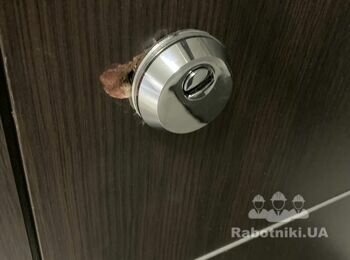 Заміна замка, ремонт дверей після розтину