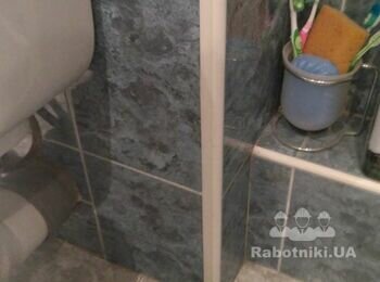 Демонтаж плитки для доступа к трубам без повреждения плитки