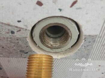 Встановити 2а змішувачі, в обидвох потрібно підрізати ексцентрики