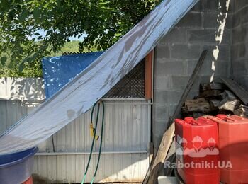 Зібрати паркан з шлакоблоку