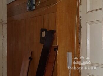 Электрику в квартире экономно под плинтусами