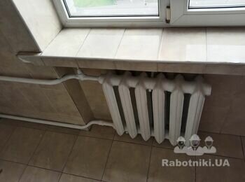 Демонтаж плитки, підготувати стіну до фарбування,