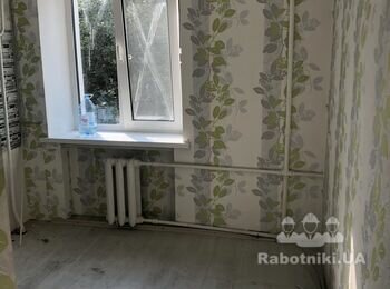Переварити або перепаять труби опалення ,заховати в стіну