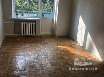 Переварити або перепаять труби опалення ,заховати в стіну