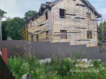 Облицювання фасаду 200 м2 клінкерною цеглою БЦ