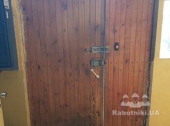 Реконструкция или изготовление и установка двери в подъезд