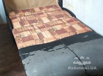 Перетяжка небольшого диванчика