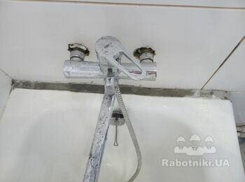 Доложить плитку, навесить мебель в ванной (Киев)