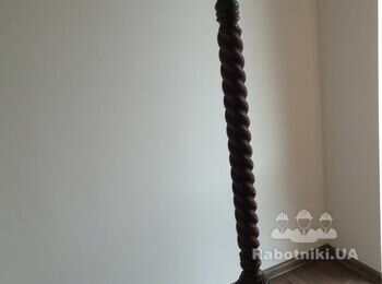 Виготовити 2 деталі до вішака, доробити