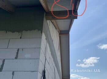 Затянуть фасад клеем+подшива и водосточка, дом 1-эт