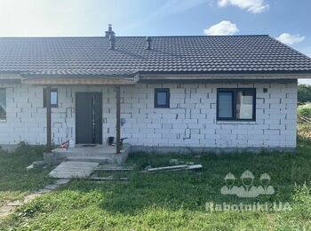 Затянуть фасад клеем+подшива и водосточка, дом 1-эт