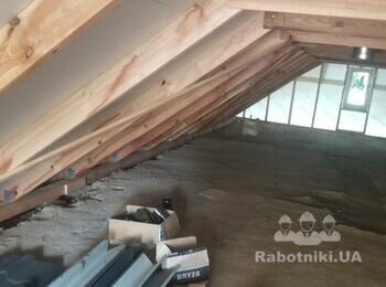 Укріплення армопоясом старого будинку. Посилення даху.