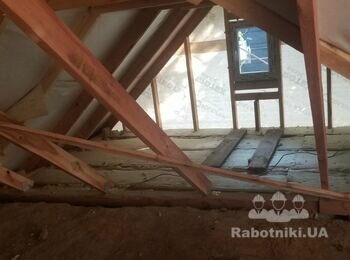 Укріплення армопоясом старого будинку. Посилення даху.