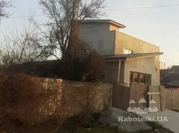 Монтаж парапета, подшивки и водосточной системы