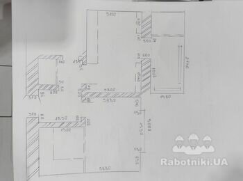 Монтаж дюрполимерного плинтуса