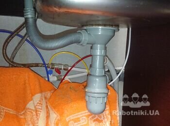 Підключення мийки, фільтру осмос та посудомийки.