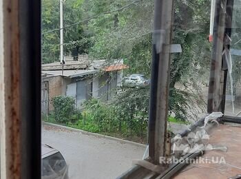 Заміна скла на балконі