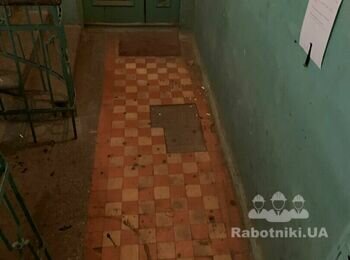 Подъезд в доме: ремонт!