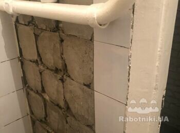 Сделать 3 розетки в гостиной