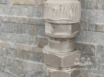 Підключити рушникосушарку водяну