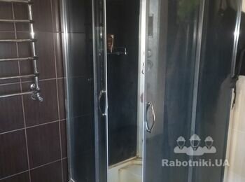 Угловая душевая кабина