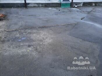 Уложить асфальт 55 кв. м. Во дворе дома