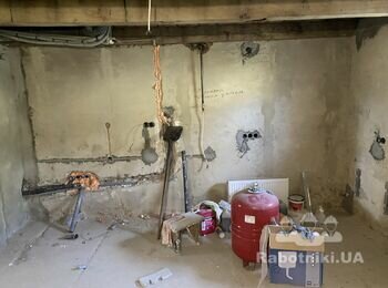 Поклейка плитки в кухне, гостиной, всего около 100 м2