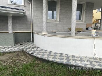 Облицовка цоколя гранитом