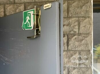 Зварити металеві двері