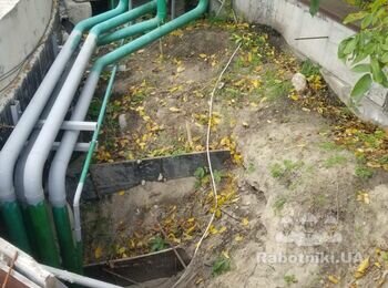 Земельные работы, установка дренажной системы, гидроизоляция.