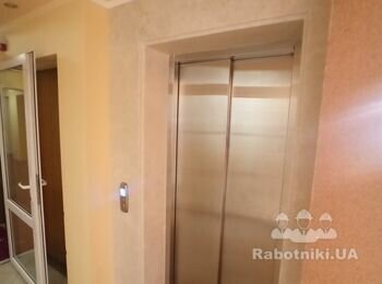 Облицювання мармуром ліфтових порталів
