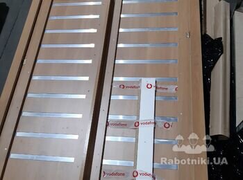 Изготовление торговой мебели для Водафон
