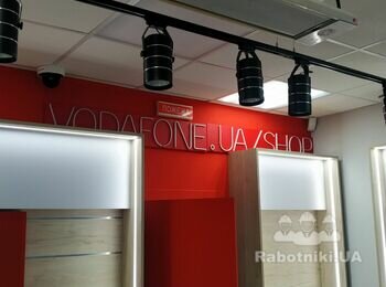 Перевісити внутришню рекламну вивіску Водафон, Кропивницький.