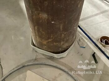 Заливка бетоном колоны
