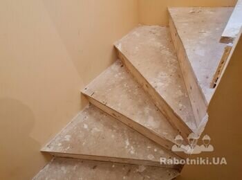 Обшить лестницу мебельным щитом