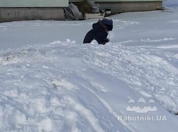 Выкопать землю для обустройства отмостки, с. Красиловка Броварской р-н