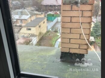 Поправить желоб водостока
