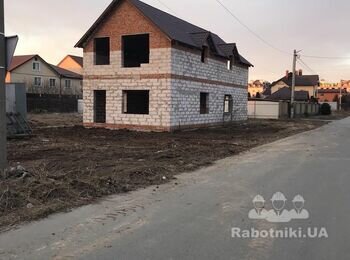Бетонный забор, установка