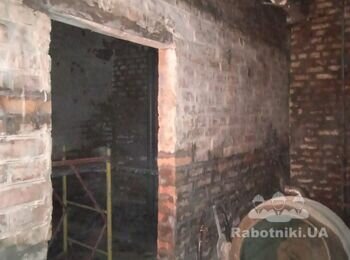 Заделка швов в кирпичной кладке
