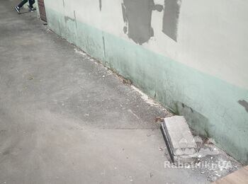 Обмостка з тротуарної плитки