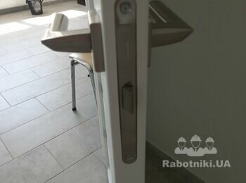 Встановлення замка в двері Київ