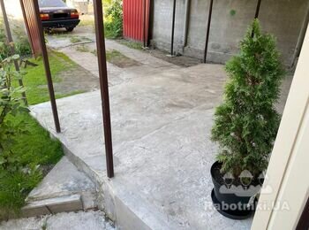 Укладка 35 м2 тротуарной плитки во дворе под машину. Днепровский р-н