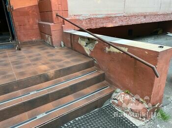 Облаштування вхідної групи багатоквартирного будинку