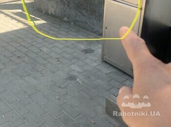 Фарбування цоколю, ремонт сходів, дрібний ремонт внутрянки