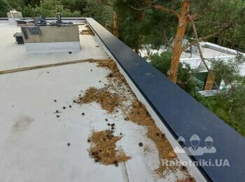 Монтаж накривок парапетів