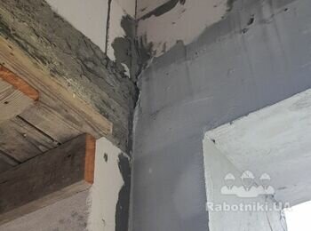 Штукатурка і шпаклівка гаражного проєму, вирівнювання відкосів вікна